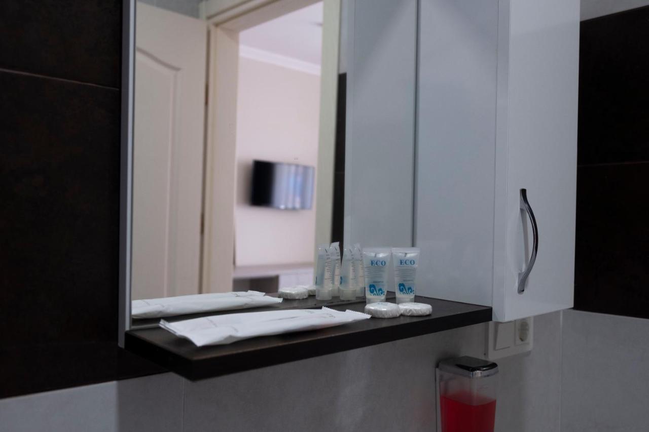 Art Hotel Батуми Экстерьер фото
