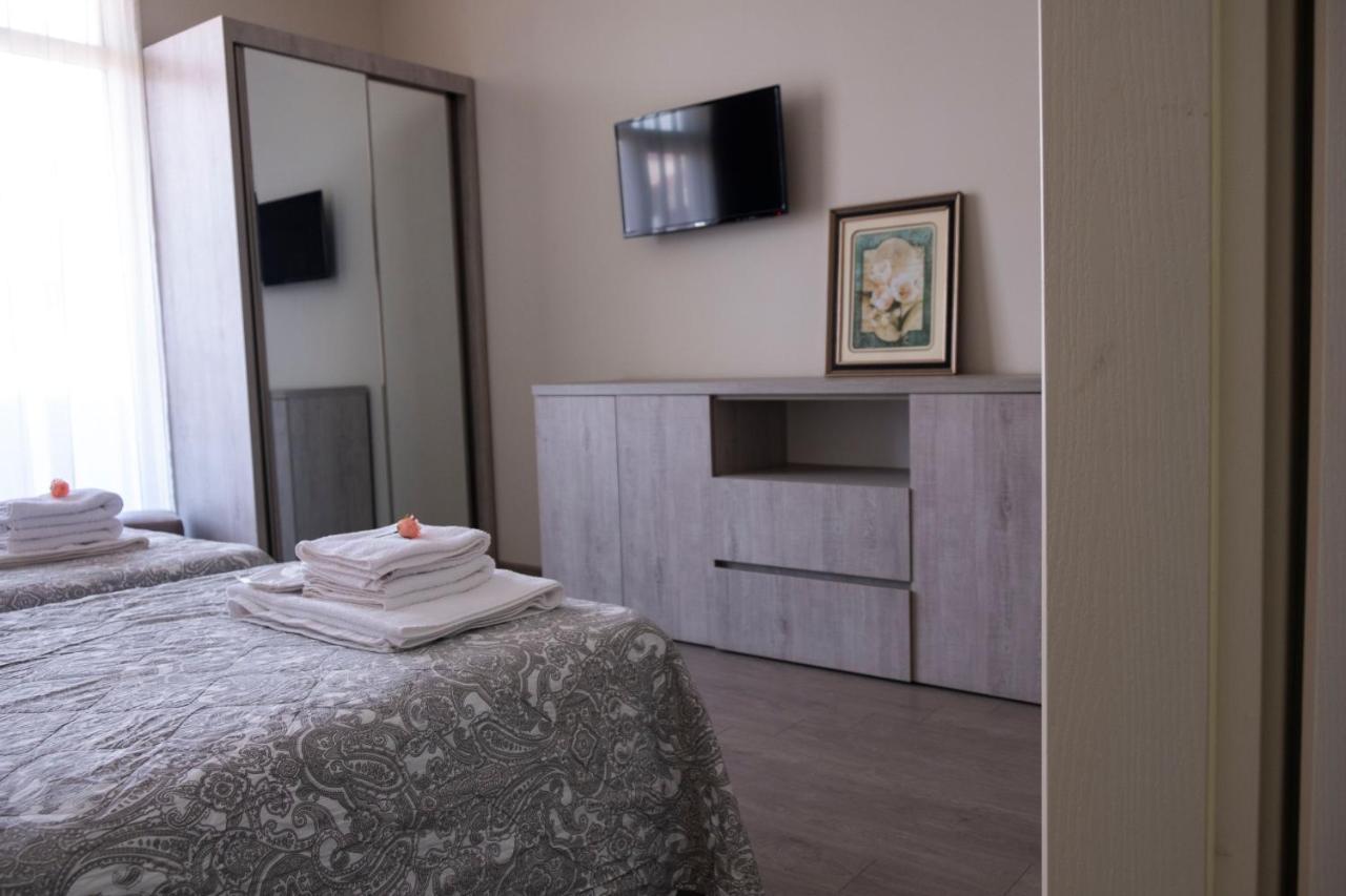 Art Hotel Батуми Экстерьер фото