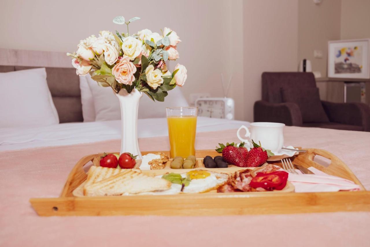 Art Hotel Батуми Экстерьер фото