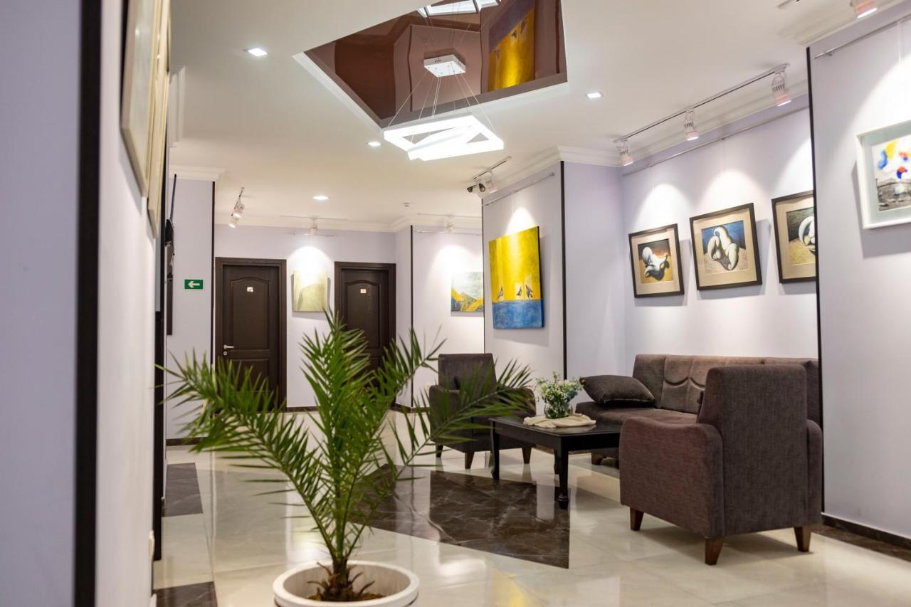 Art Hotel Батуми Экстерьер фото
